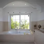 R35 Spacious Private Villa&pool&spa