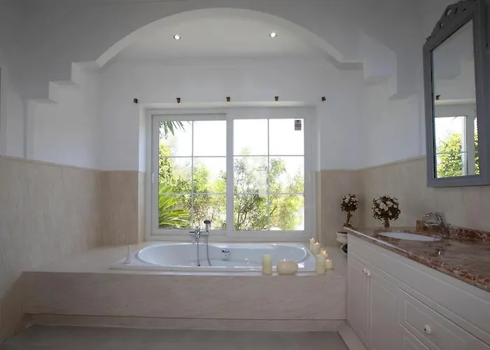 R35 Spacious Private Villa&pool&spa