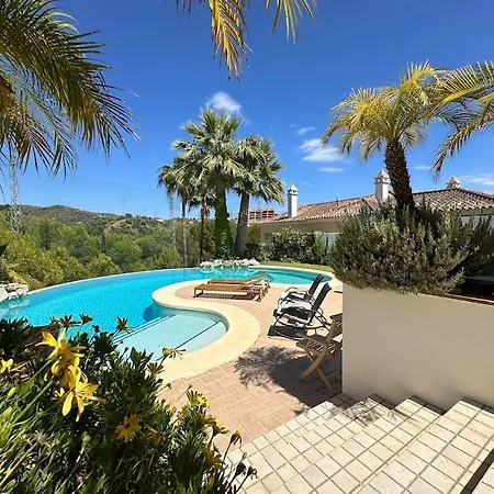 R35 Spacious Private Villa&pool *