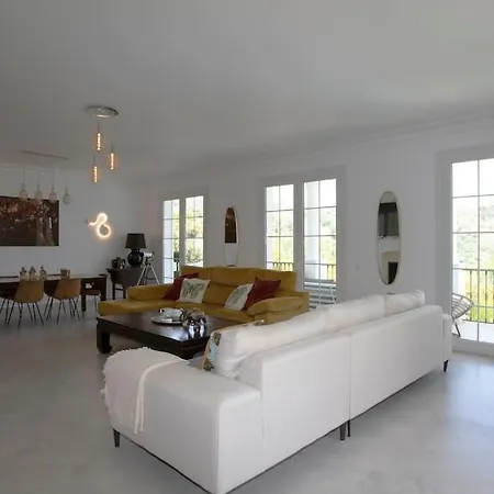 R35 Spacious Private Villa&pool&spa * Марбелья