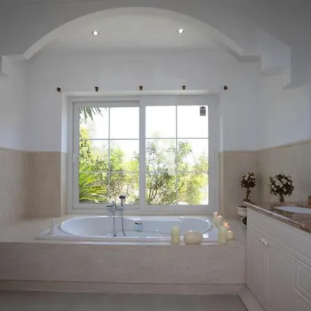 R35 Spacious Private Villa&pool&spa