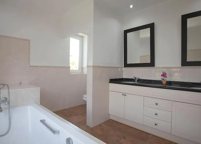 R35 Spacious Private Villa&pool&spa