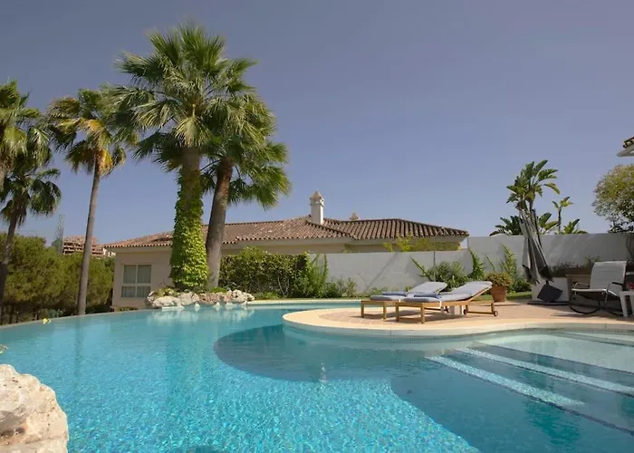 R35 Spacious Private Villa&pool&spa Marbella